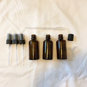 ⭐️3 Amber glass 2oz bottles